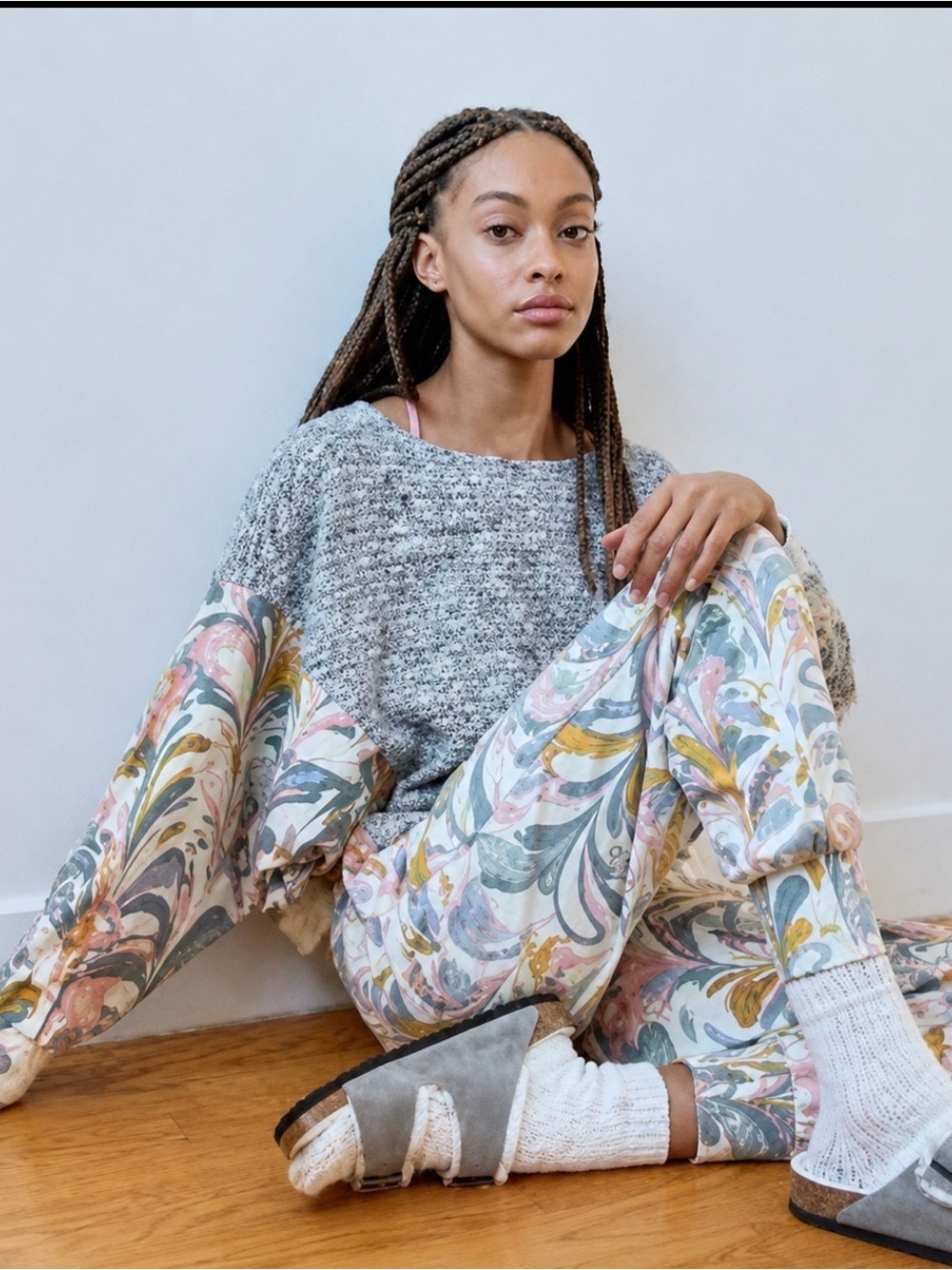 Anthropologie light Gray Marled Cropped Sweatshirt with Floral Print Sleeves M